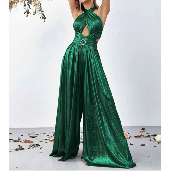 Luxe Metallic Cut out Halter Jumper Jumpsuit - Picture 5 of 7